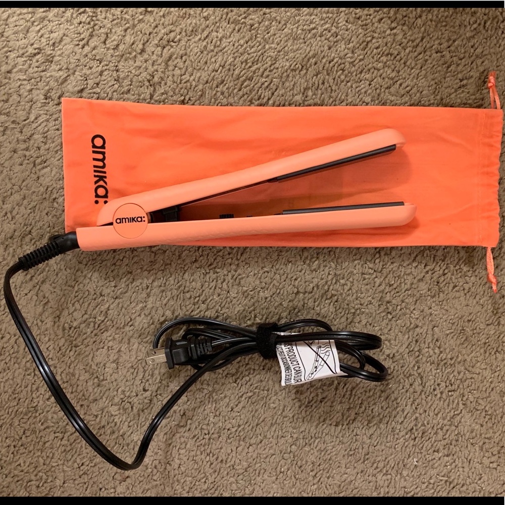 Amika Flat Iron